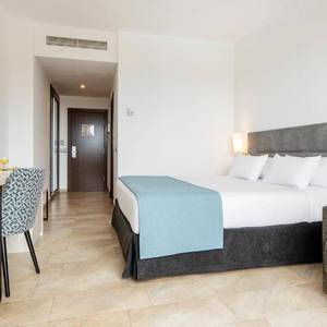Double standard room Hotel ILUNION Calas de Conil Conil de la Frontera